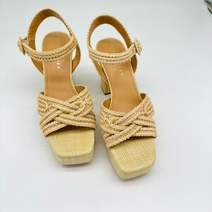 Marc Fisher LTD
Chesse Platform Sandal